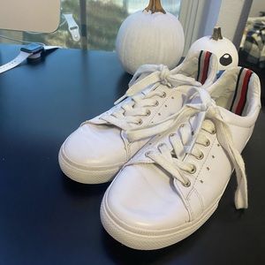 TOMMY HILFIGER SHOES